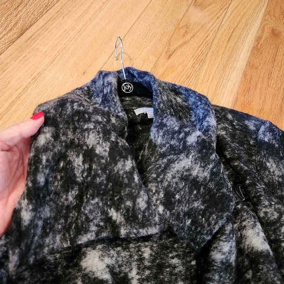 Perfect Fall/Spring Coat - Picture 14 of 17